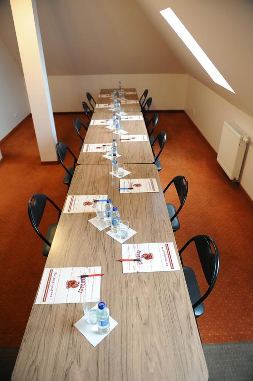 Hotel Czardasz Koziegłowy Eksteriør billede