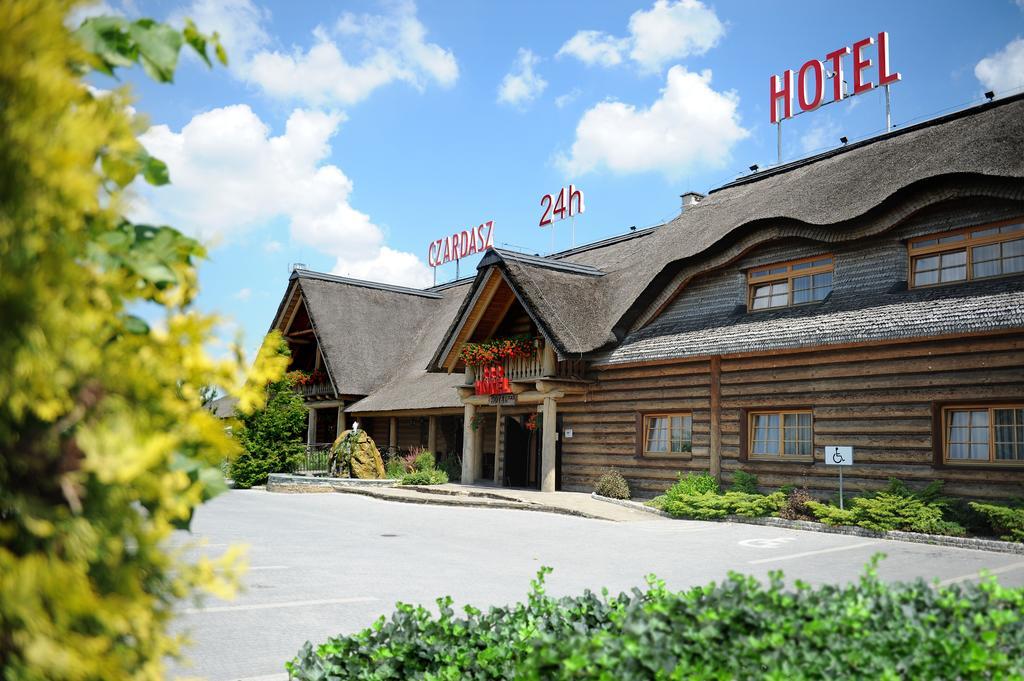 Hotel Czardasz Koziegłowy Eksteriør billede