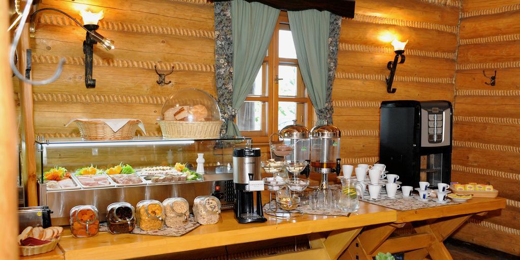 Hotel Czardasz Koziegłowy Eksteriør billede