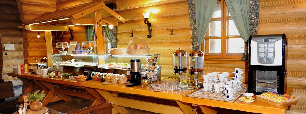 Hotel Czardasz Koziegłowy Eksteriør billede