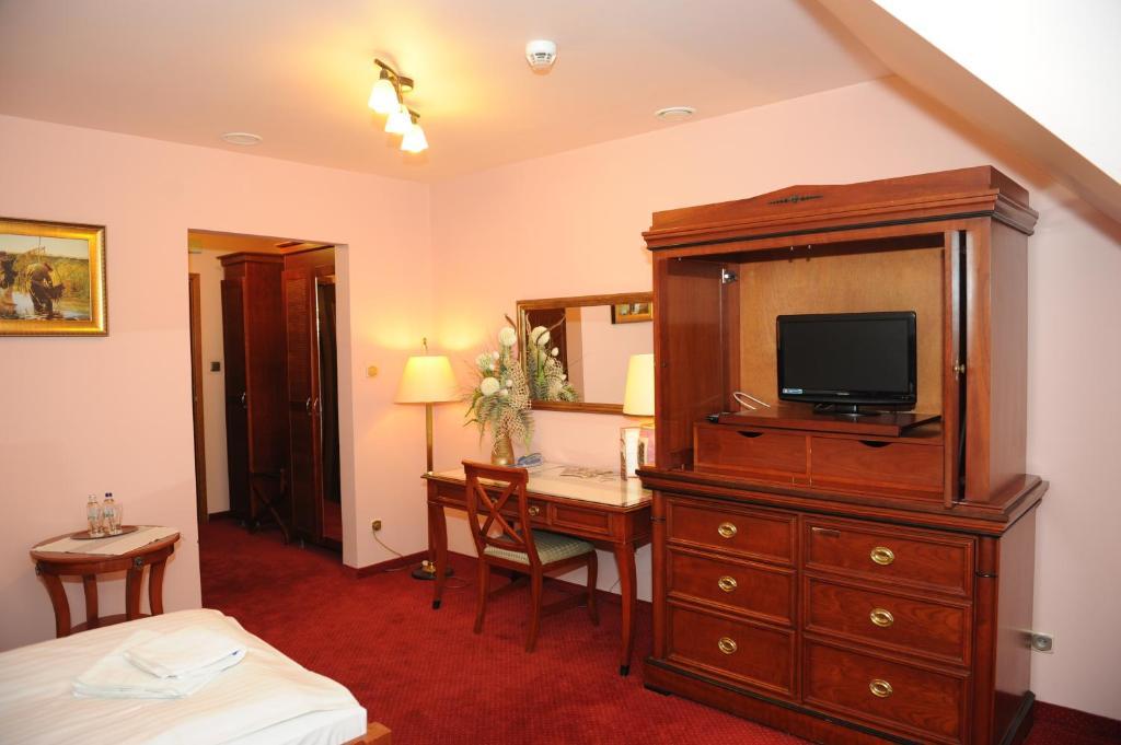 Hotel Czardasz Koziegłowy Eksteriør billede